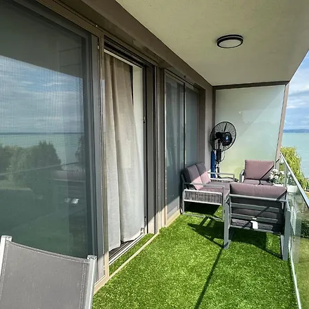 Myflat Coral Lagoon *
